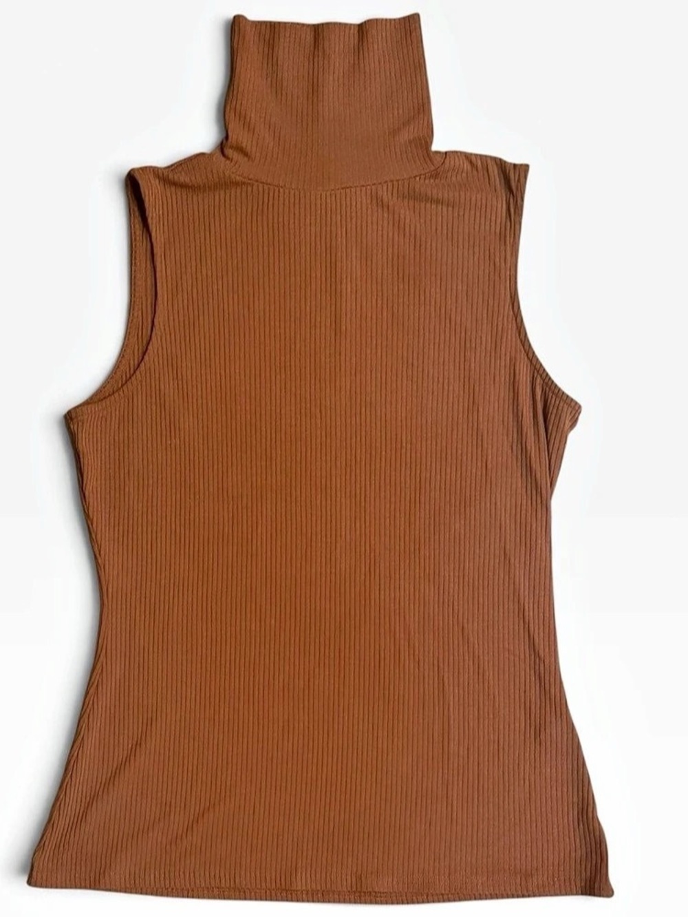 Sabie Ribbed Sleeveless Turtleneck in Brown Size Medium